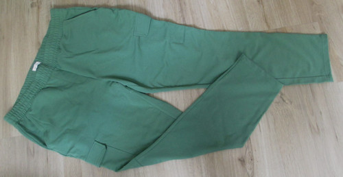 Neue grüne gartenhose - grüne, v